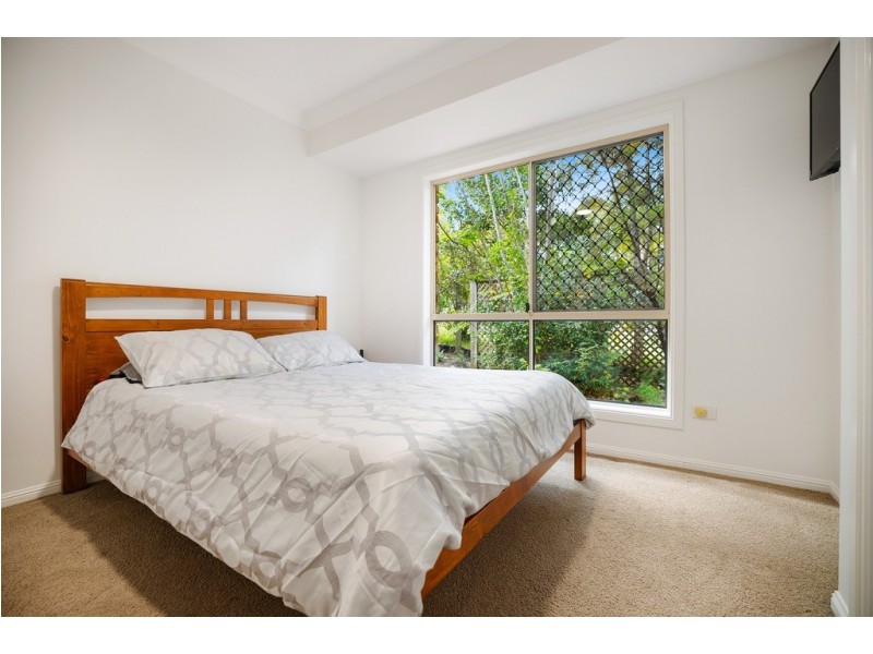 30 Moondance Court, Bonogin QLD 4213