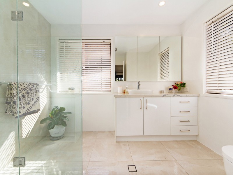 6 Windemere Drive, Bonogin QLD 4213