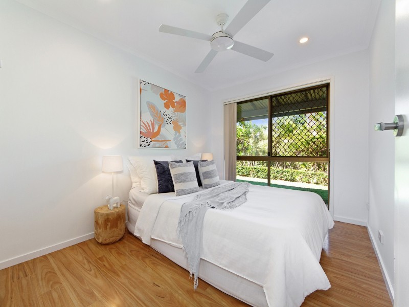 6 Windemere Drive, Bonogin QLD 4213