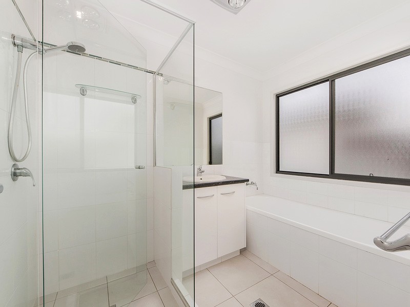 28 Koolang Crescent, Reedy Creek QLD 4227