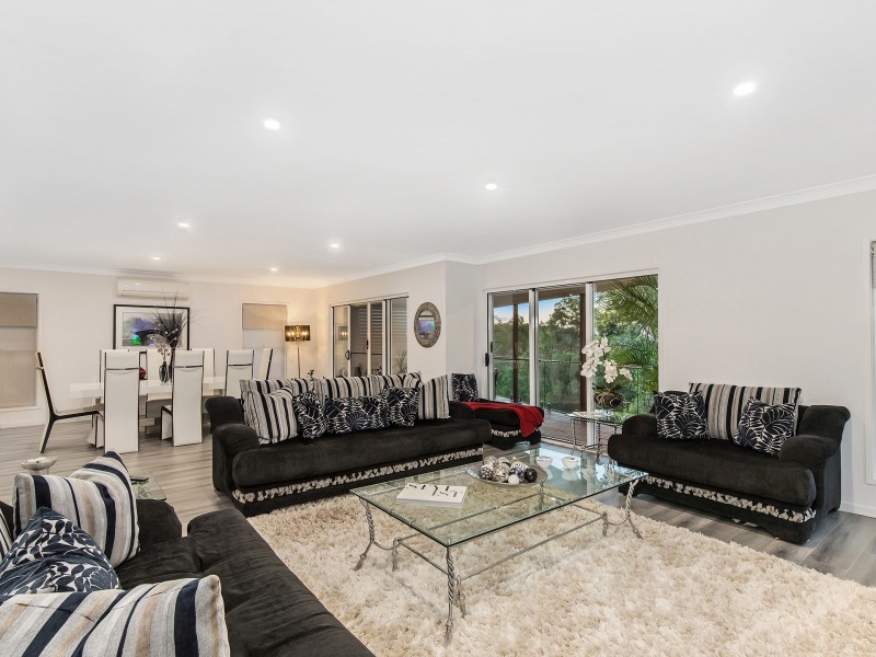 28 Bluebird Lane, Reedy Creek QLD 4227