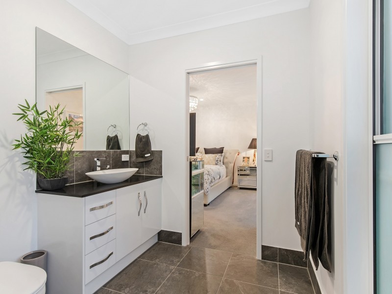 28 Bluebird Lane, Reedy Creek QLD 4227