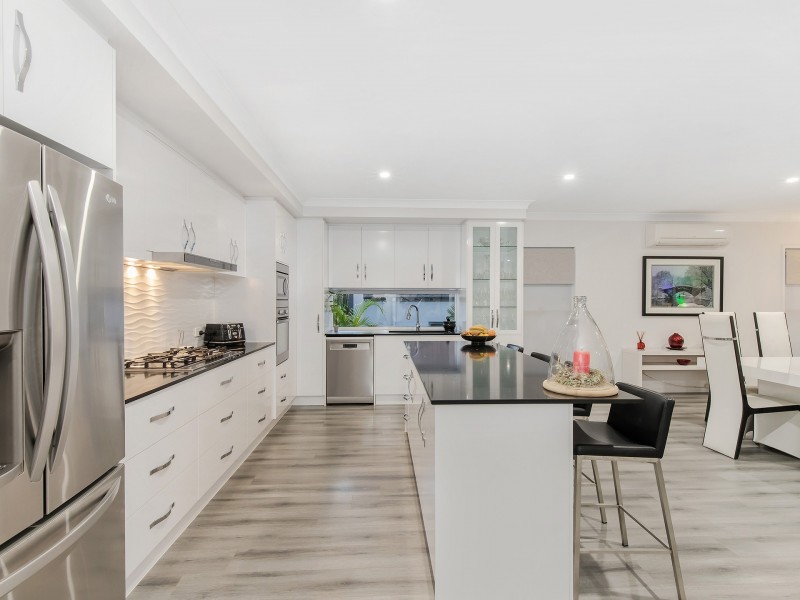 28 Bluebird Lane, Reedy Creek QLD 4227