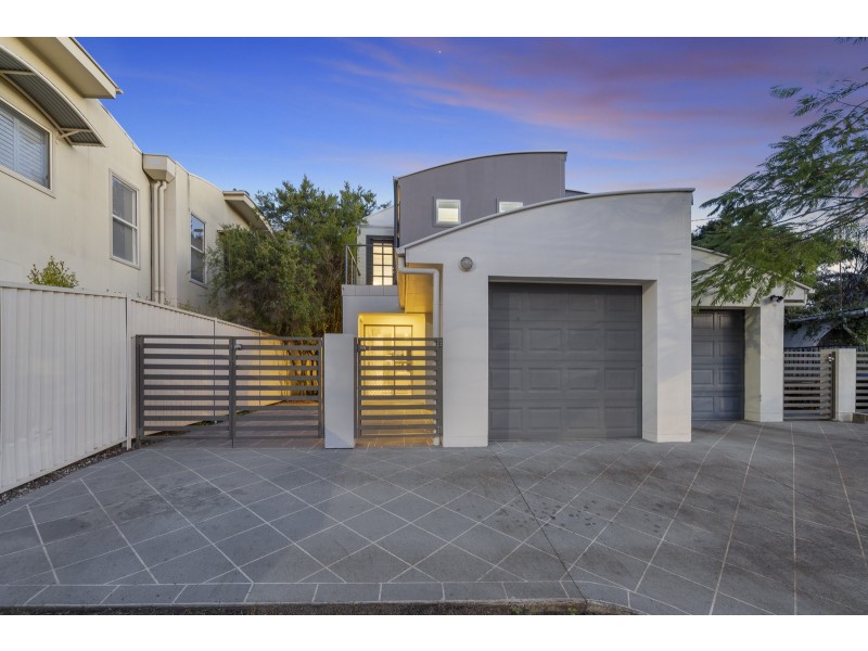 2/144 Smith Street, Southport QLD 4215