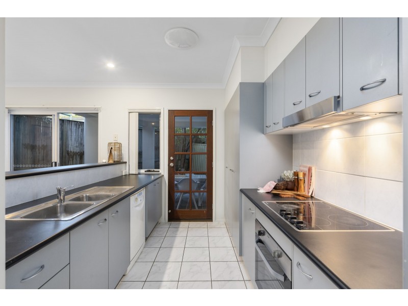 2/144 Smith Street, Southport QLD 4215