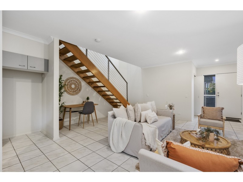 2/144 Smith Street, Southport QLD 4215