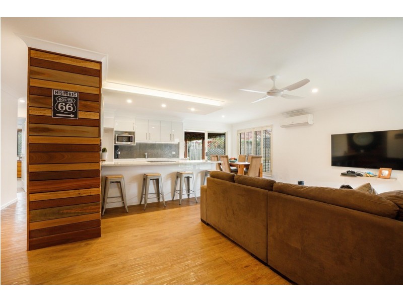 4 Kiara Court, Mudgeeraba QLD 4213