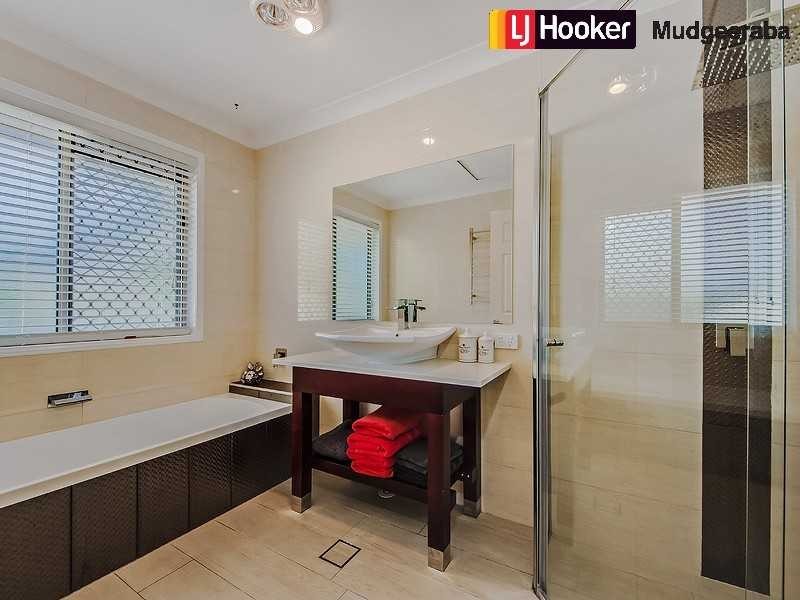 14 Nolan Street, Mudgeeraba QLD 4213