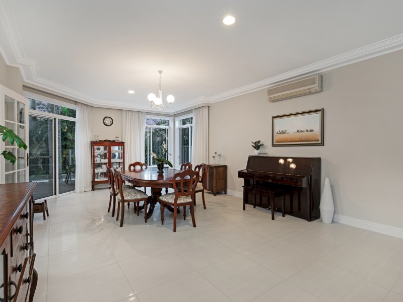 12 Moorabbin Place, Robina QLD 4226