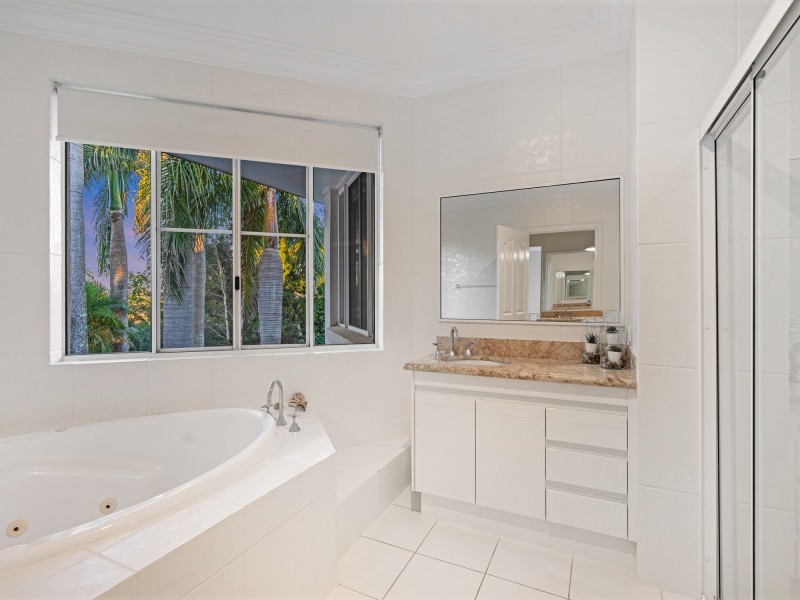 12 Moorabbin Place, Robina QLD 4226