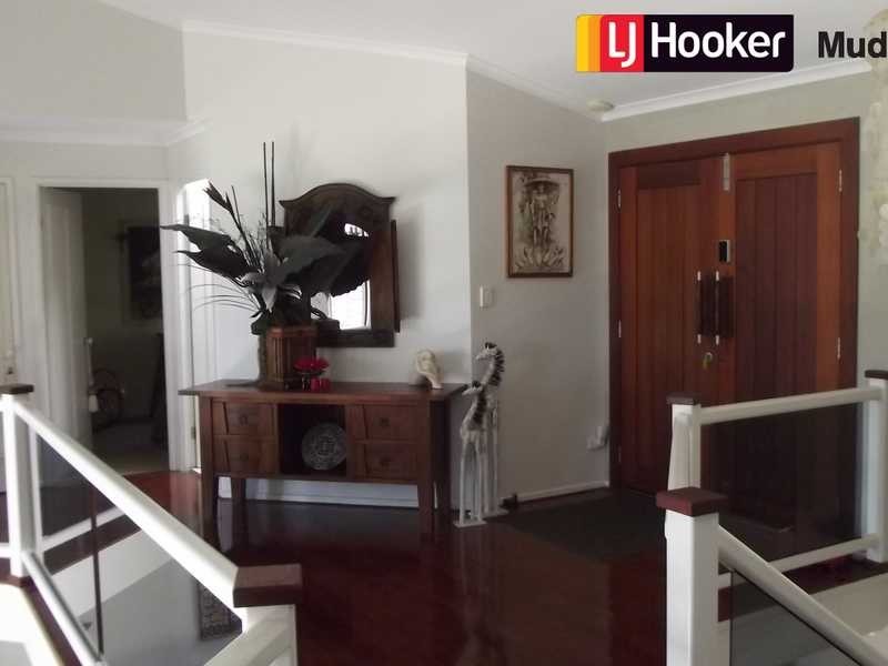 91 Wallaby Drive, Mudgeeraba QLD 4213