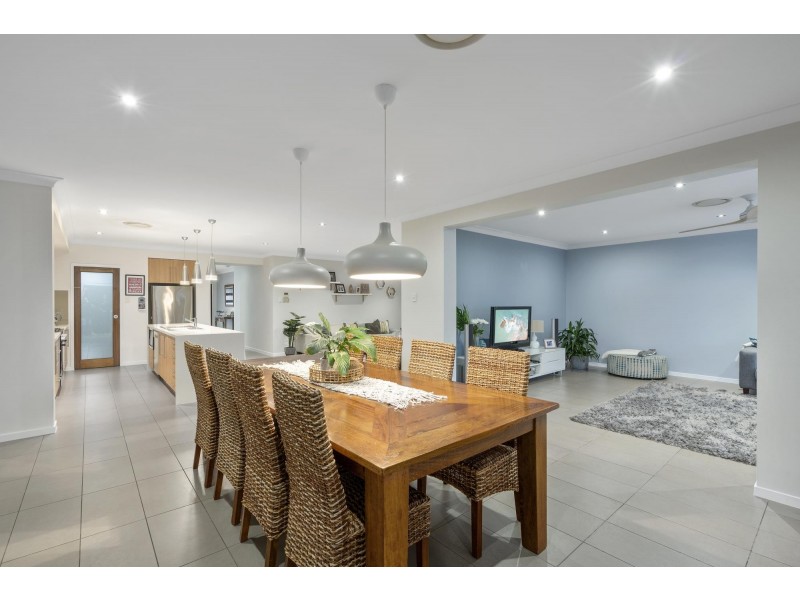 7 Macleay Circuit, Upper Coomera QLD 4209