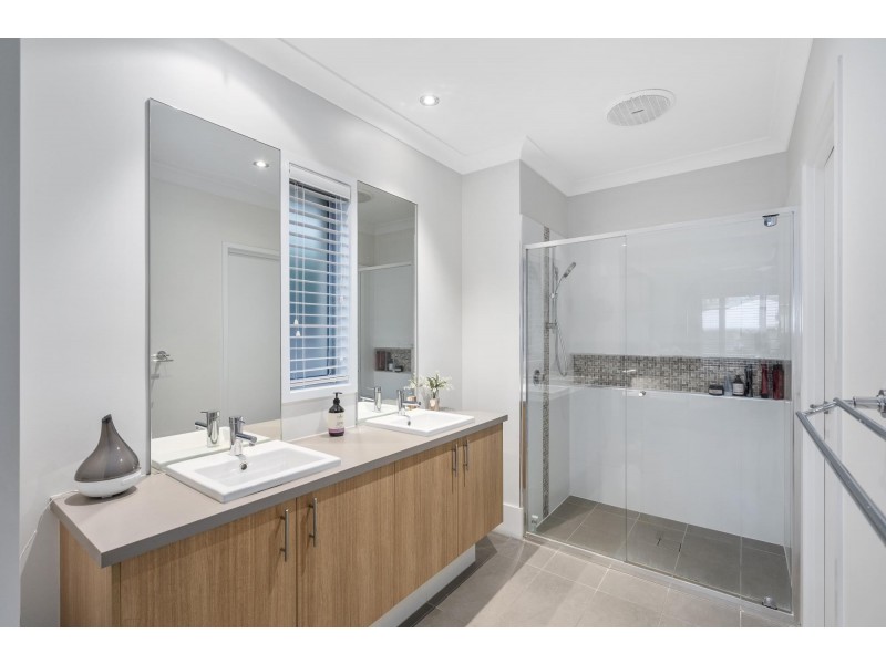 7 Macleay Circuit, Upper Coomera QLD 4209