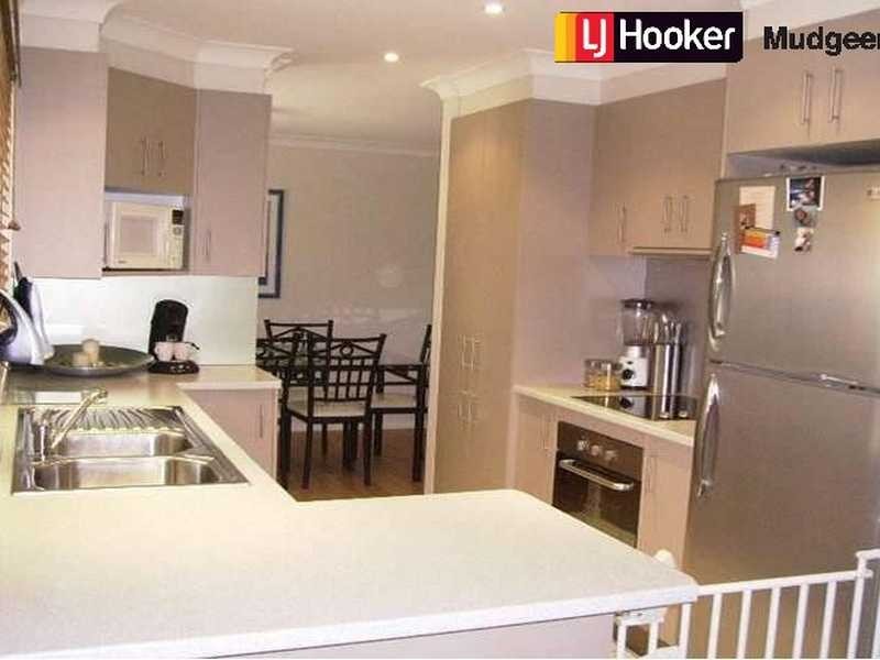 28 Michelmore Road, Carrara QLD 4211