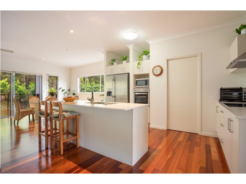 18 Ensor Street, Mudgeeraba QLD 4213