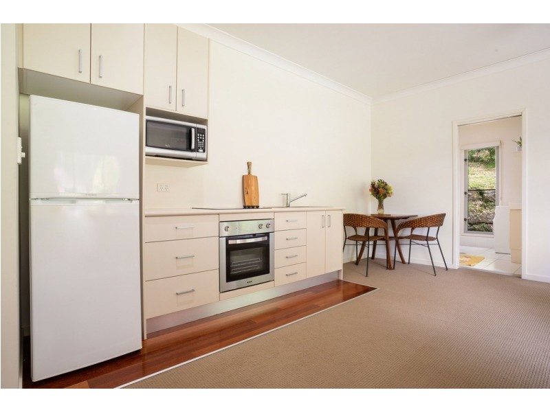 18 Ensor Street, Mudgeeraba QLD 4213