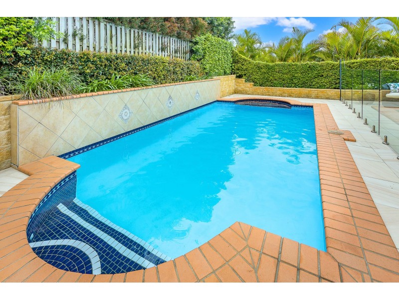 5 Hertford Crescent, Mudgeeraba QLD 4213