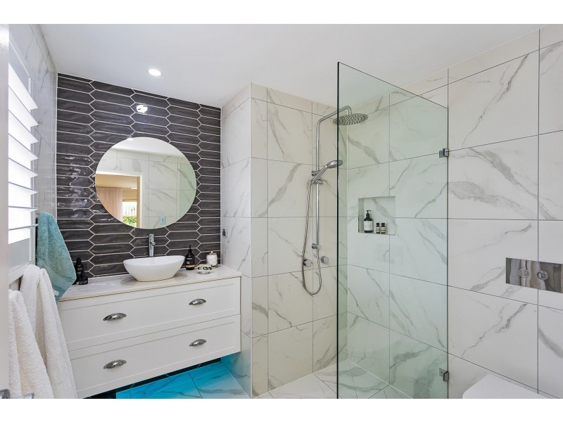 5 Hertford Crescent, Mudgeeraba QLD 4213