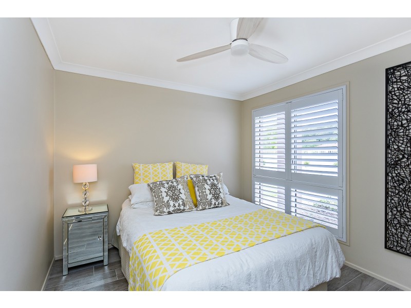 5 Hertford Crescent, Mudgeeraba QLD 4213