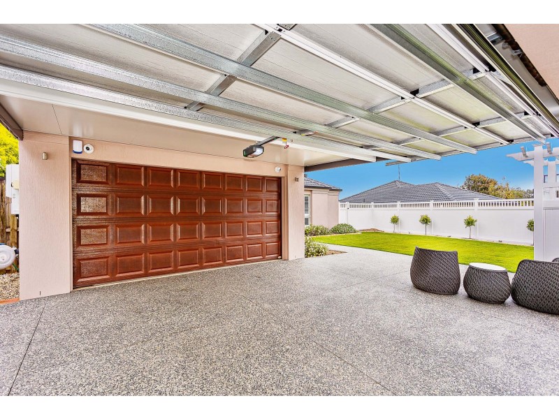 5 Hertford Crescent, Mudgeeraba QLD 4213