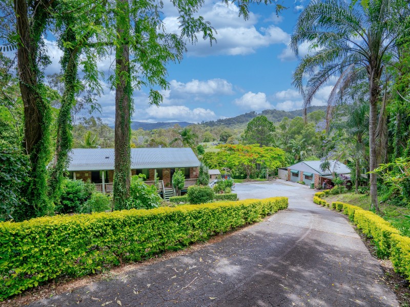 4 Alleena Court, Mudgeeraba QLD 4213