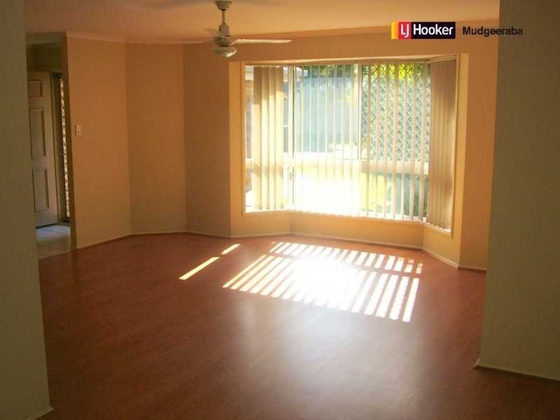 27 Parklake Drive, Mudgeeraba QLD 4213
