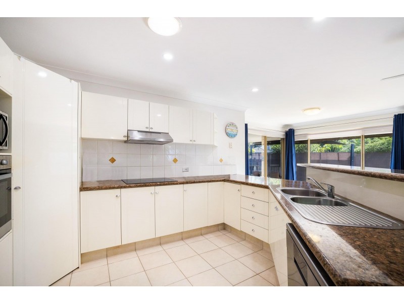 34 Ellis Drive, Mudgeeraba QLD 4213