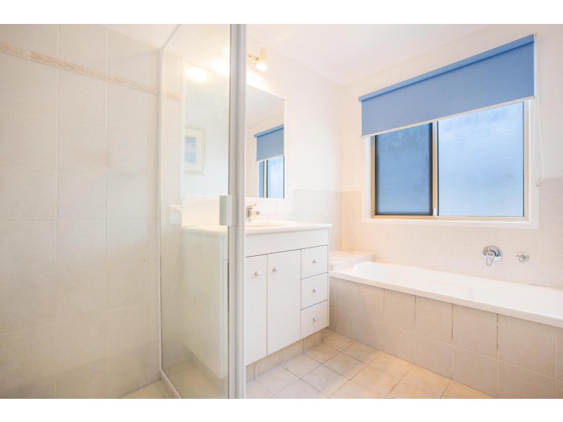 34 Ellis Drive, Mudgeeraba QLD 4213