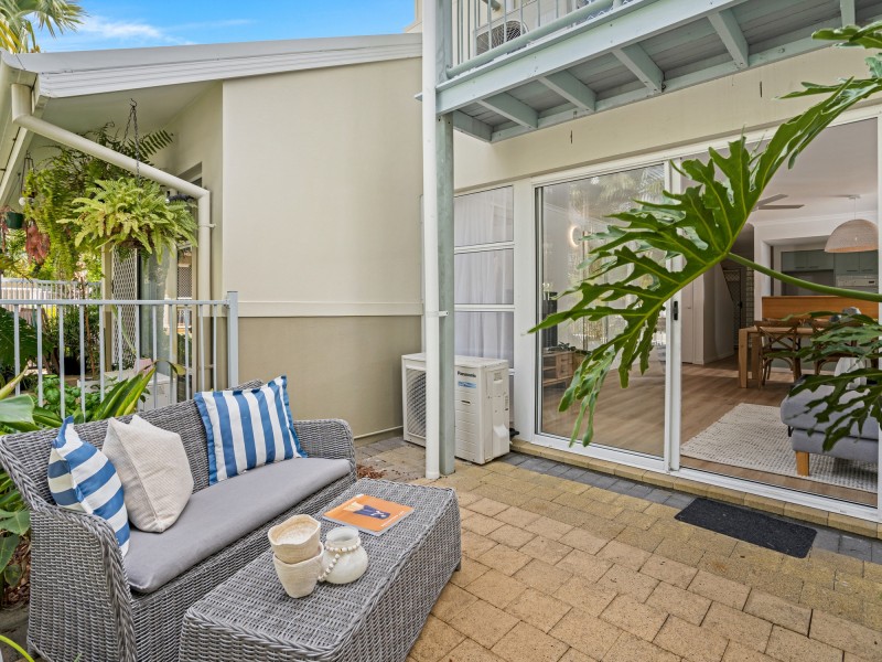 13/16 Crescent Avenue, Mermaid Beach QLD 4218