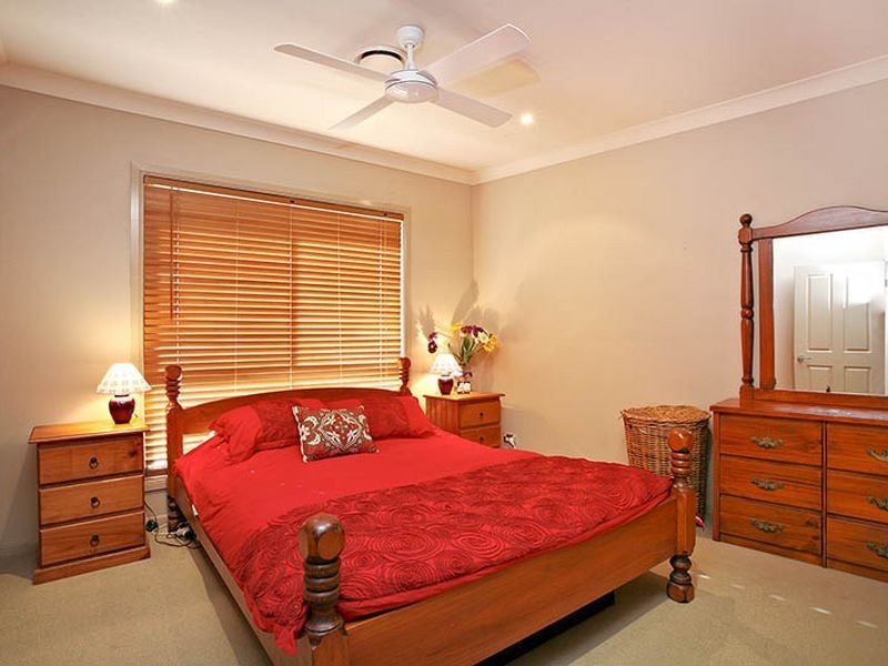 201 Chesterfield Drive, Bonogin QLD 4213