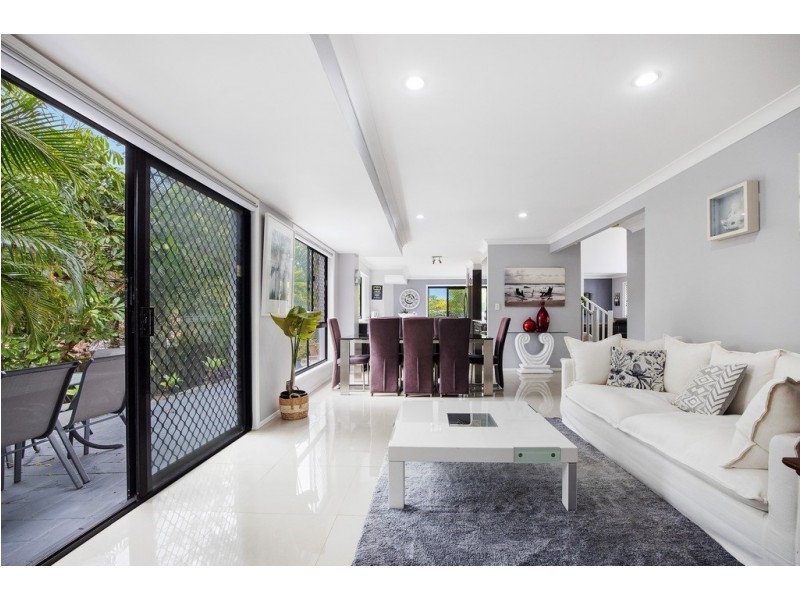 3 Shepton Crescent, Mudgeeraba QLD 4213