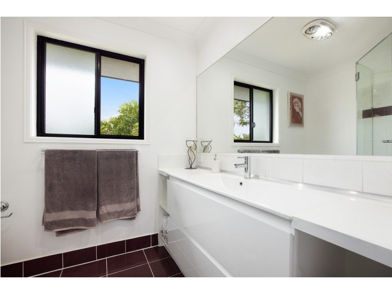 3 Shepton Crescent, Mudgeeraba QLD 4213