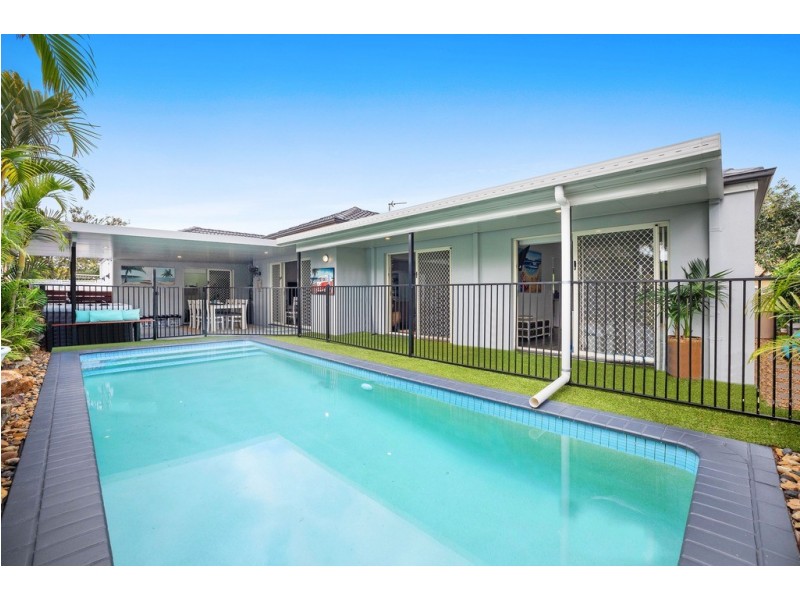 5 Carpentaria Court, Robina QLD 4226