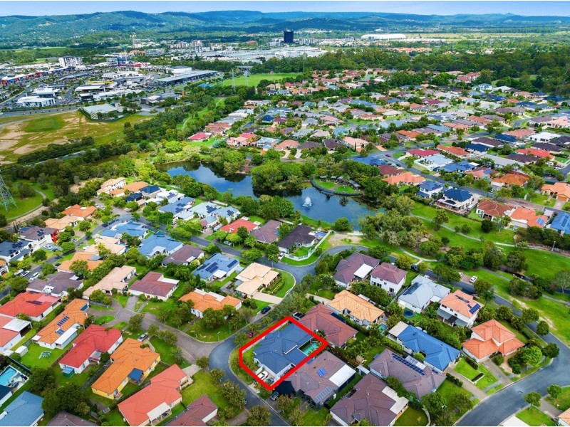 5 Carpentaria Court, Robina QLD 4226