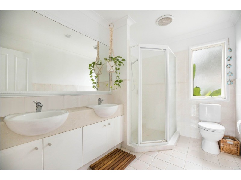 5 Carpentaria Court, Robina QLD 4226