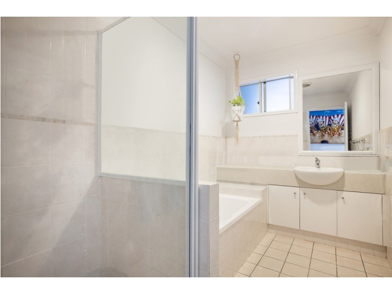 5 Carpentaria Court, Robina QLD 4226