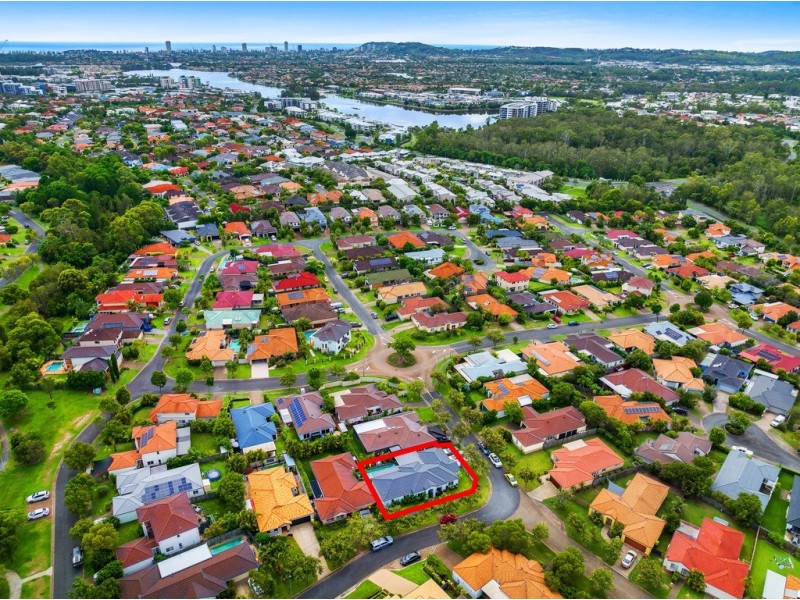 5 Carpentaria Court, Robina QLD 4226