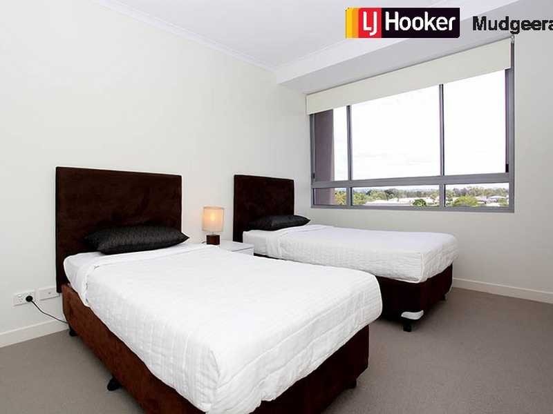 251/135 Lakelands Drive, Merrimac QLD 4226