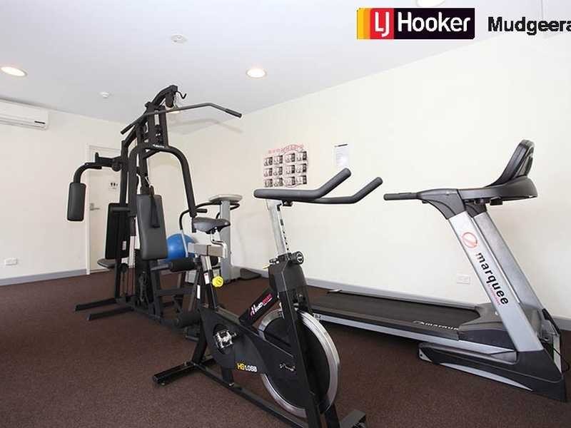 251/135 Lakelands Drive, Merrimac QLD 4226