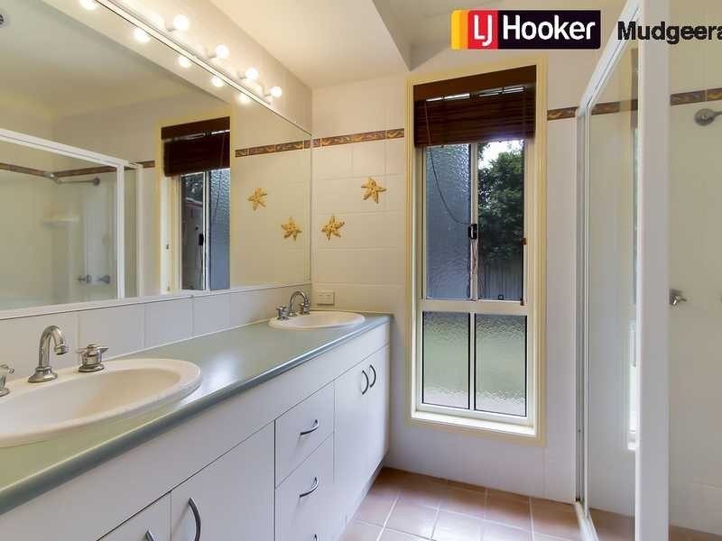 55 White Ash Road, Bonogin QLD 4213