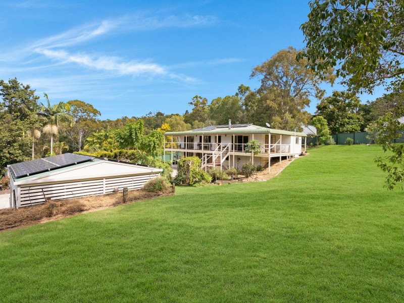 8 Otiose Court, Tallai QLD 4213