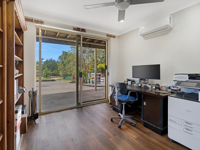 8 Otiose Court, Tallai QLD 4213