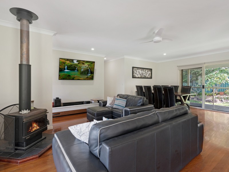 8 Otiose Court, Tallai QLD 4213