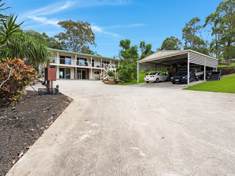8 Otiose Court, Tallai QLD 4213