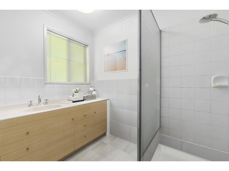 17 Regency Place, Mudgeeraba QLD 4213