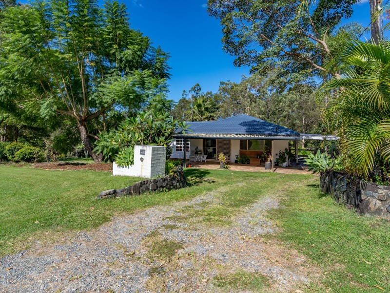 21 Rouse Street, Worongary QLD 4213