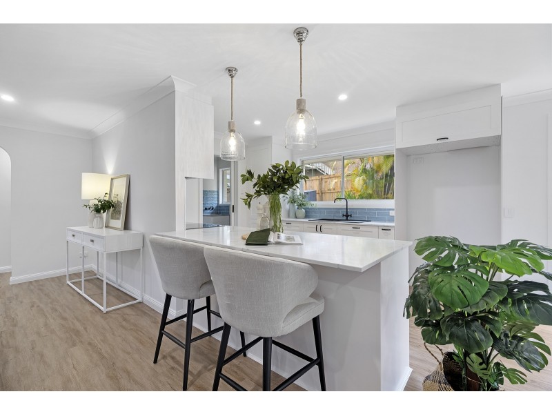 10 Cutana Court, Ashmore QLD 4214