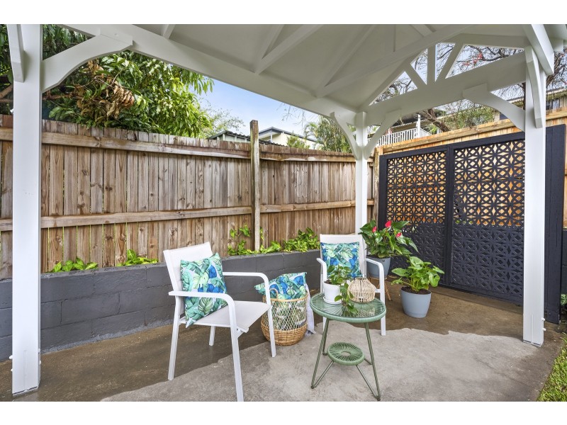 10 Cutana Court, Ashmore QLD 4214