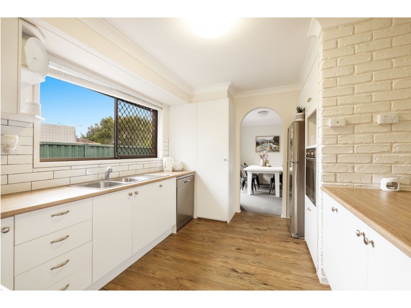 136 Christine Avenue, Burleigh Waters QLD 4220