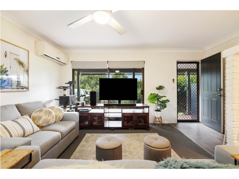 136 Christine Avenue, Burleigh Waters QLD 4220